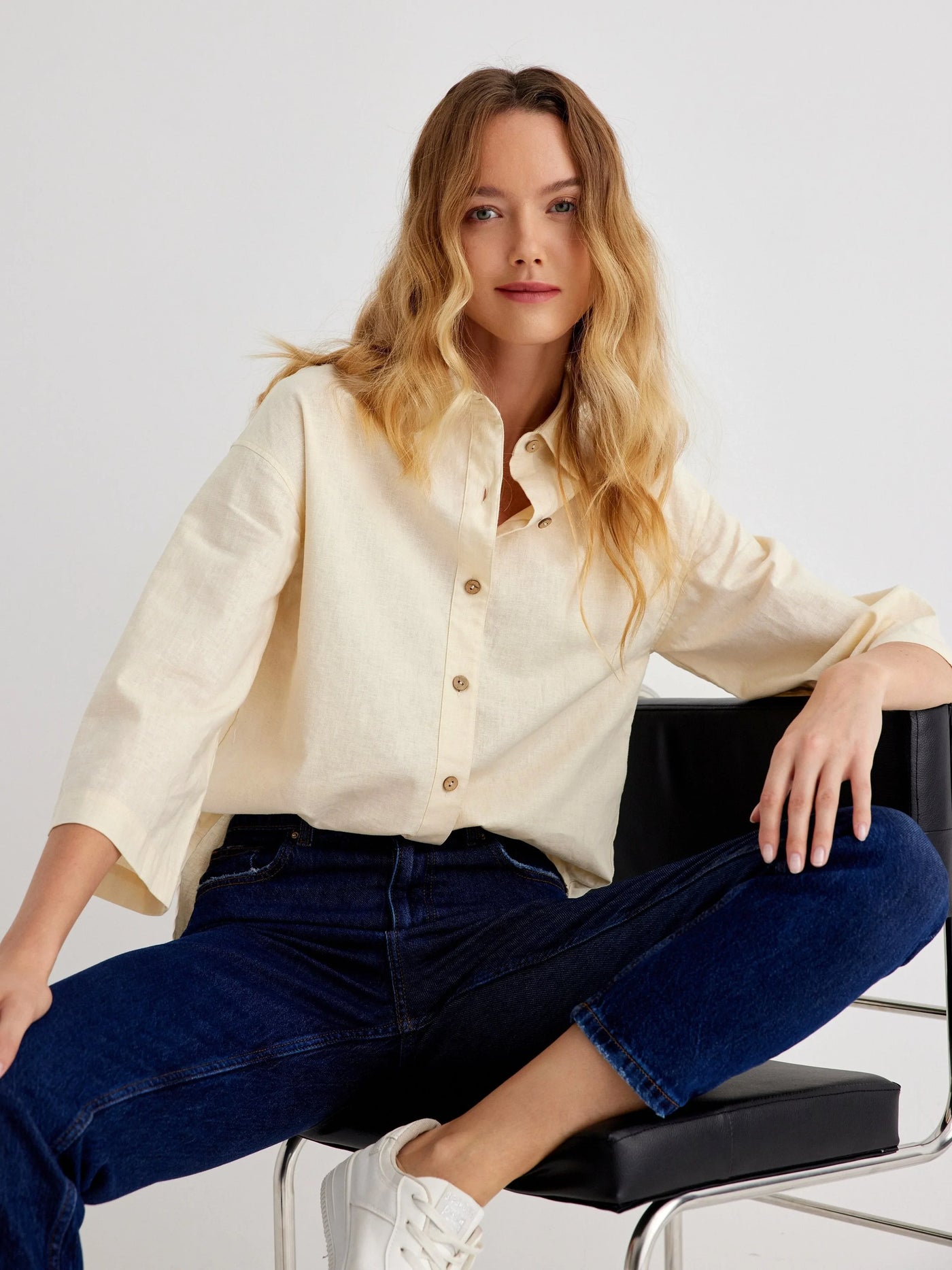 Marin Linen Relaxed Fit Button-Front Box Shirt