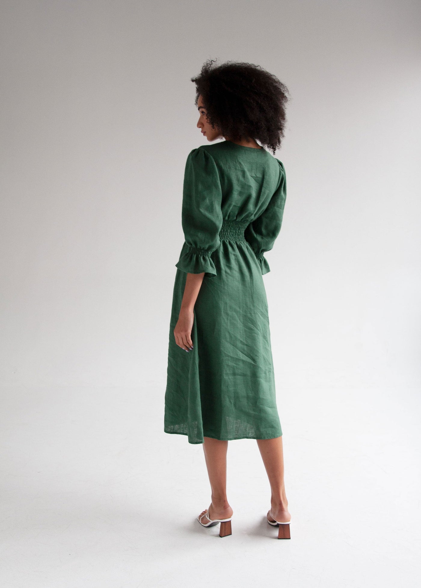 "Laura" Greeny Linen Midi Dress